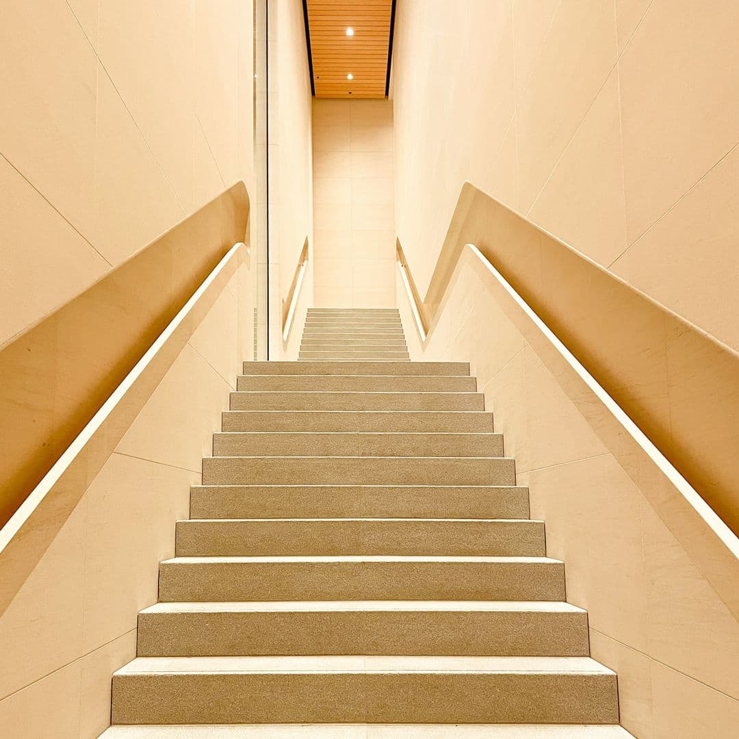 Streintreppe in Marmor